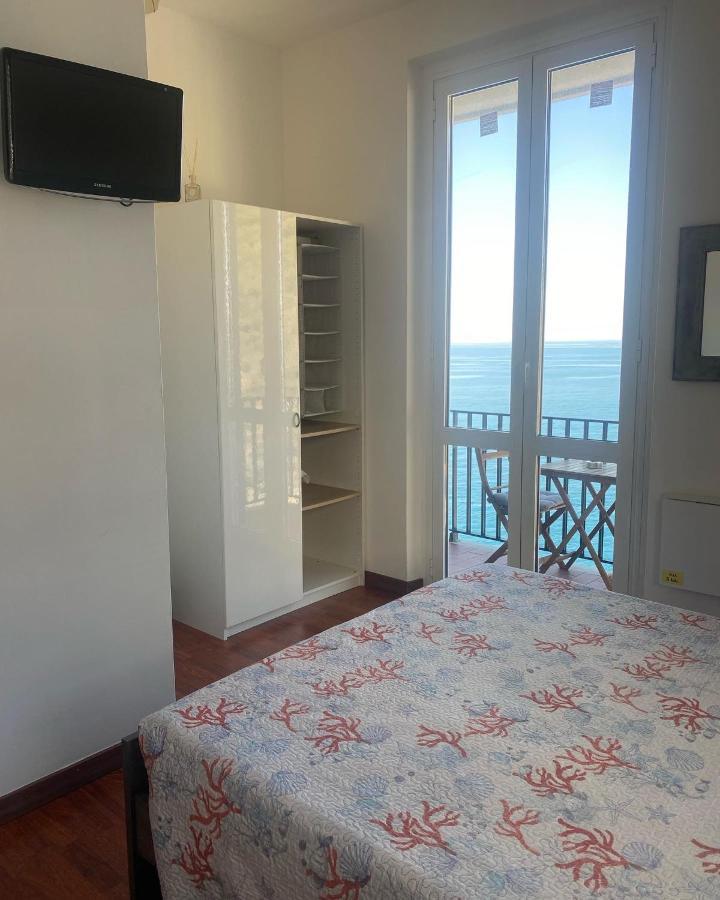 Sollevante Guest House Riomaggiore Luaran gambar